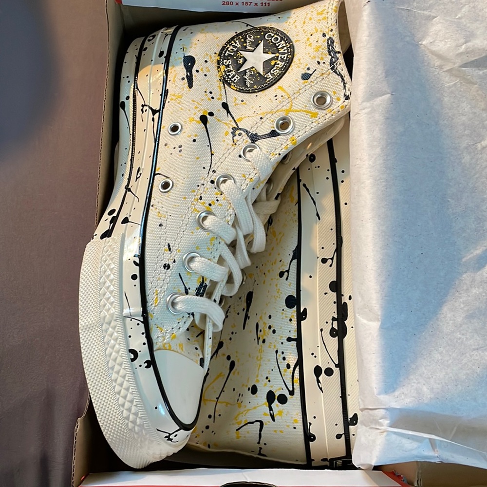 *Brand New* Never Worn - Converse Chuck 70 Hi Paint Splatter